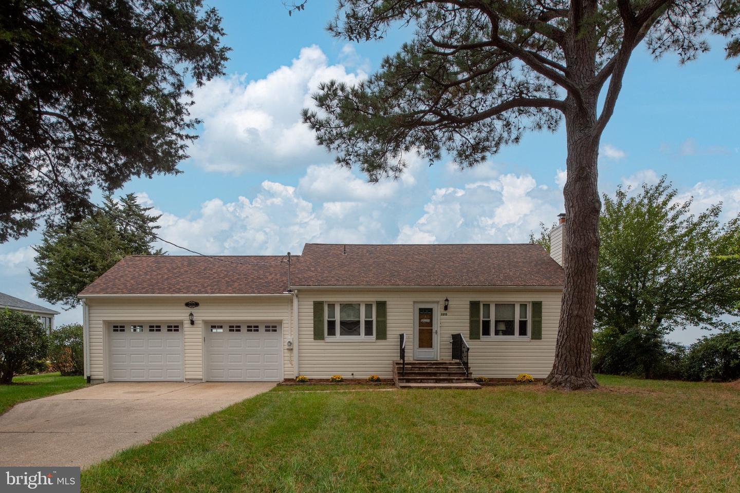 3215 RIVERVIEW DR, COLONIAL BEACH, Virginia 22443, 2 Bedrooms Bedrooms, ,1 BathroomBathrooms,Residential,For sale,3215 RIVERVIEW DR,VAWE2009864 MLS # VAWE2009864