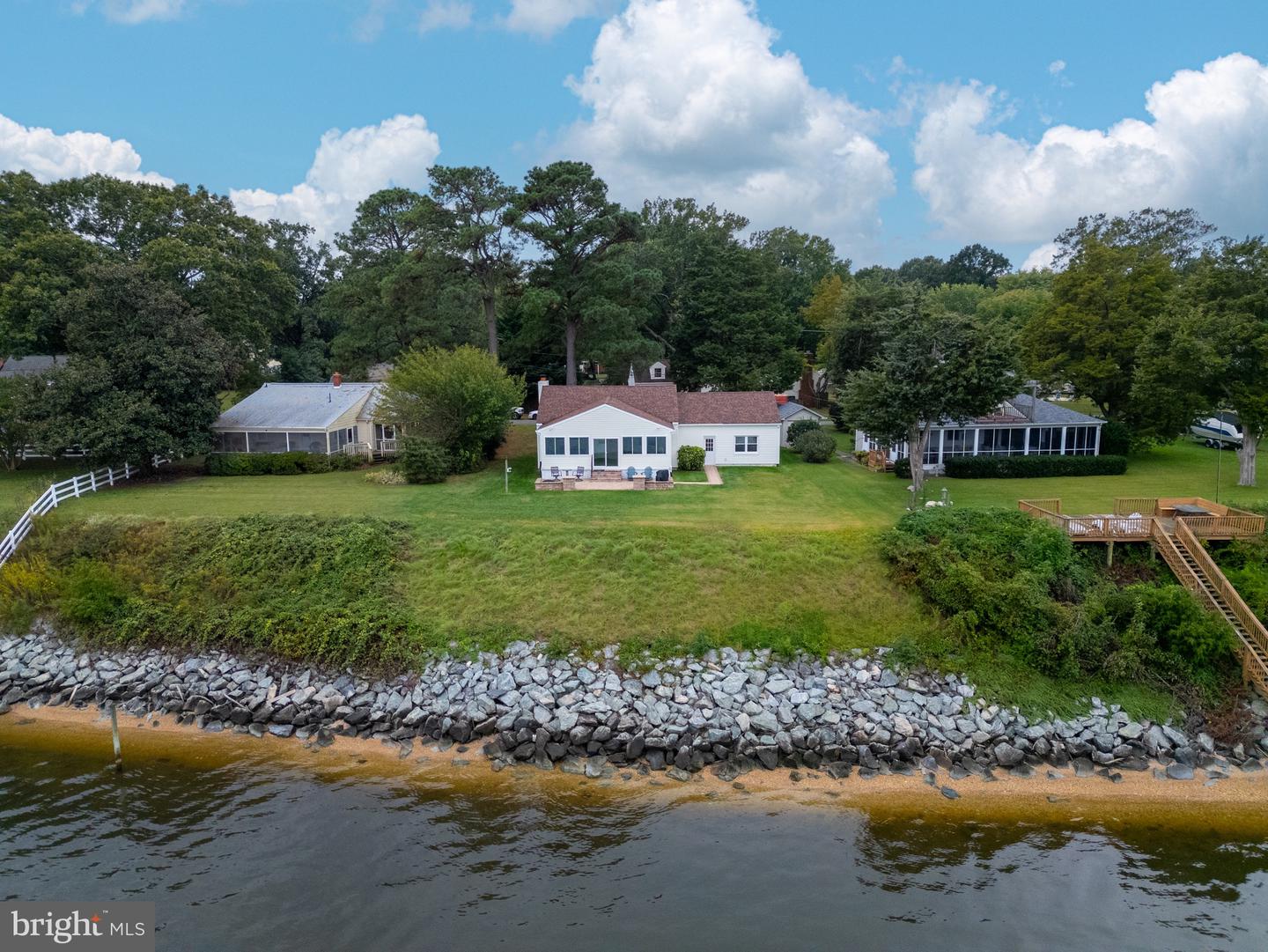 3215 RIVERVIEW DR, COLONIAL BEACH, Virginia 22443, 2 Bedrooms Bedrooms, ,1 BathroomBathrooms,Residential,For sale,3215 RIVERVIEW DR,VAWE2009864 MLS # VAWE2009864