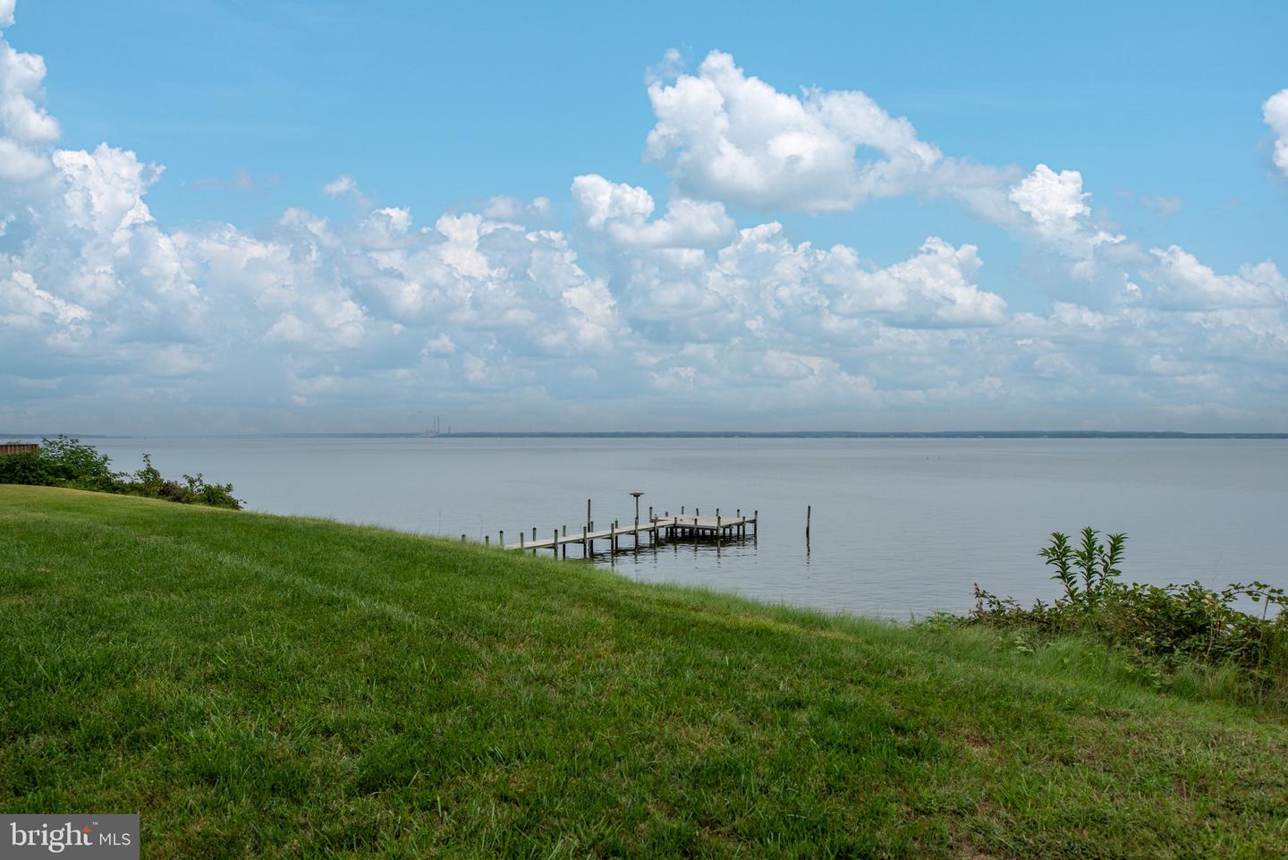 3215 RIVERVIEW DR, COLONIAL BEACH, Virginia 22443, 2 Bedrooms Bedrooms, ,1 BathroomBathrooms,Residential,For sale,3215 RIVERVIEW DR,VAWE2009864 MLS # VAWE2009864