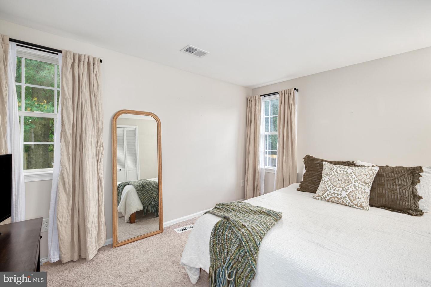 5055 KENERSON DR, FAIRFAX, Virginia 22032, 4 Bedrooms Bedrooms, ,2 BathroomsBathrooms,Residential,For sale,5055 KENERSON DR,VAFX2270300 MLS # VAFX2270300