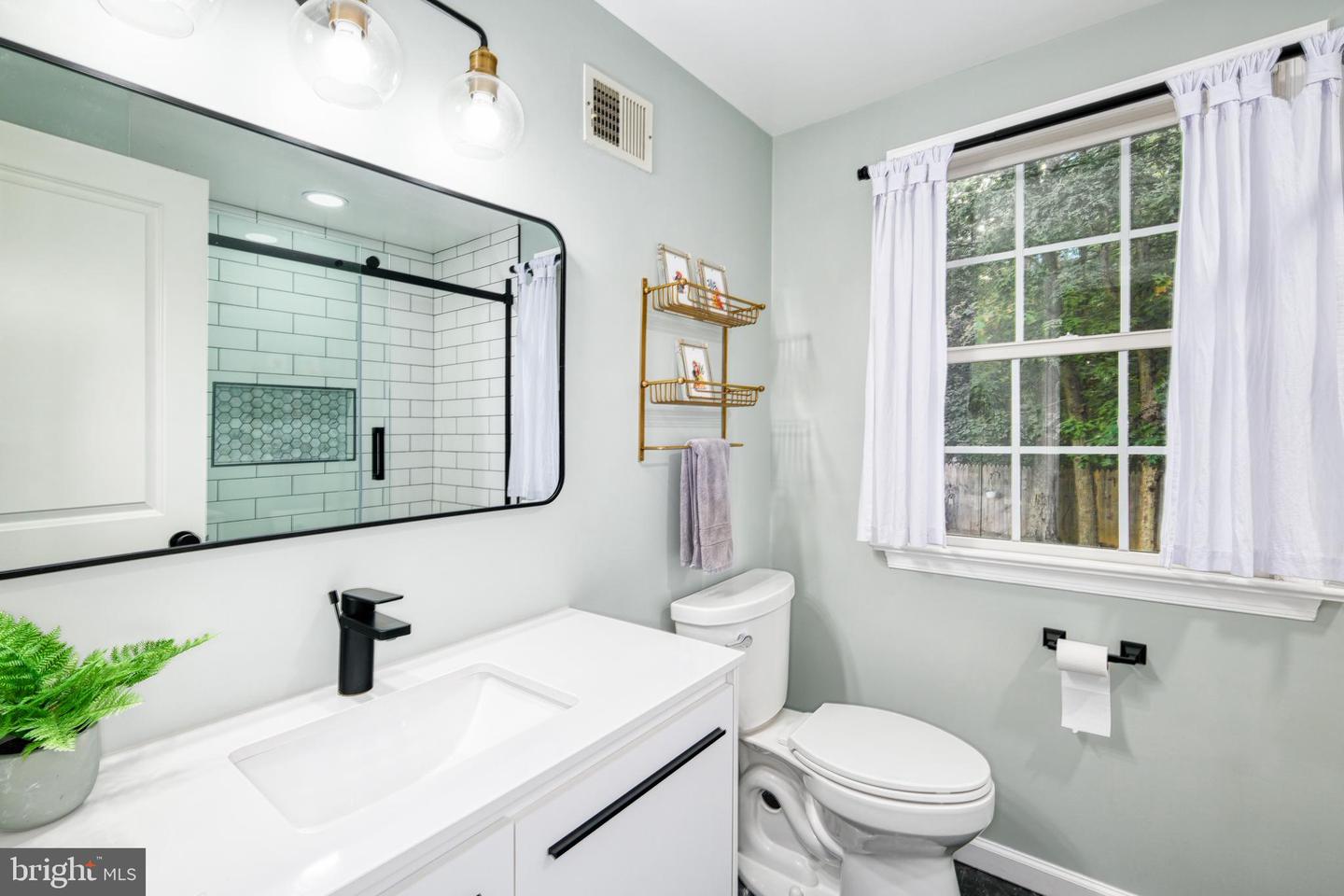 5055 KENERSON DR, FAIRFAX, Virginia 22032, 4 Bedrooms Bedrooms, ,2 BathroomsBathrooms,Residential,For sale,5055 KENERSON DR,VAFX2270300 MLS # VAFX2270300