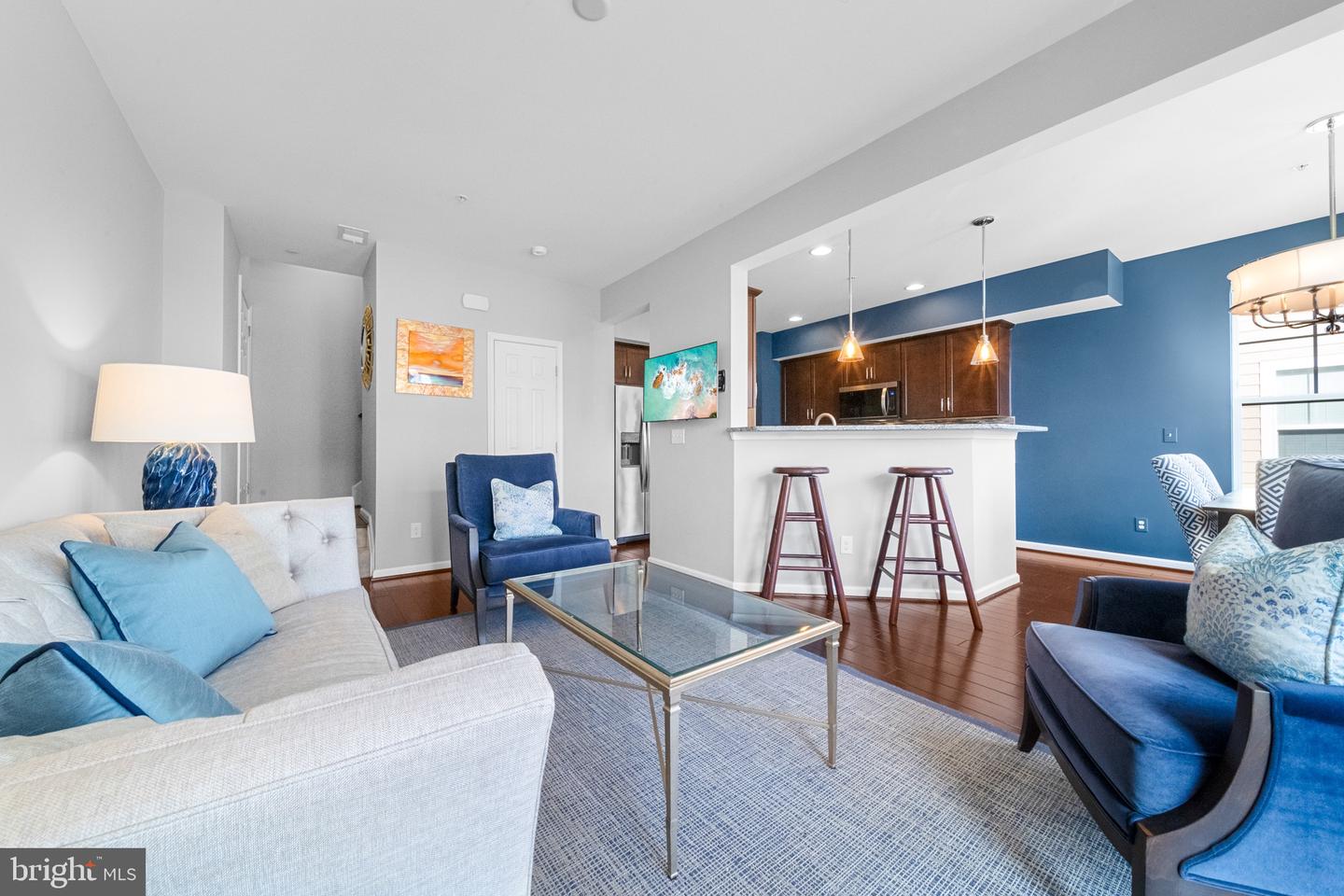 43387 TOWN GATE SQ, CHANTILLY, Virginia 20152, 3 Bedrooms Bedrooms, ,2 BathroomsBathrooms,Residential,For sale,43387 TOWN GATE SQ,VALO2108060 MLS # VALO2108060