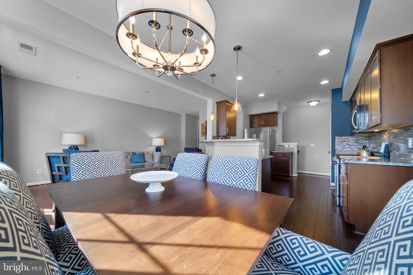 43387 TOWN GATE SQ, CHANTILLY, Virginia 20152, 3 Bedrooms Bedrooms, ,2 BathroomsBathrooms,Residential,For sale,43387 TOWN GATE SQ,VALO2108060 MLS # VALO2108060