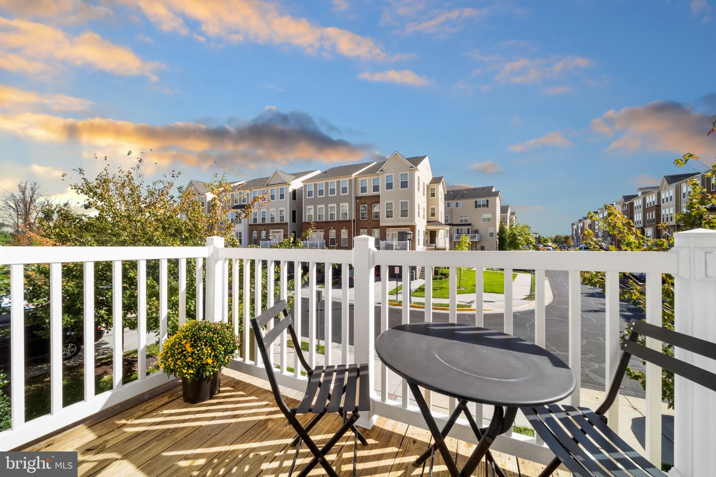 43387 TOWN GATE SQ, CHANTILLY, Virginia 20152, 3 Bedrooms Bedrooms, ,2 BathroomsBathrooms,Residential,For sale,43387 TOWN GATE SQ,VALO2108060 MLS # VALO2108060