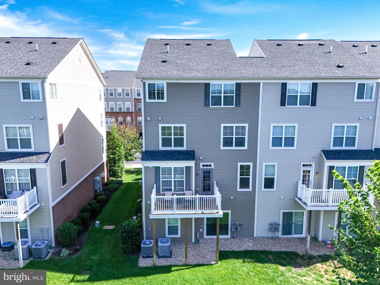 43387 TOWN GATE SQ, CHANTILLY, Virginia 20152, 3 Bedrooms Bedrooms, ,2 BathroomsBathrooms,Residential,For sale,43387 TOWN GATE SQ,VALO2108060 MLS # VALO2108060