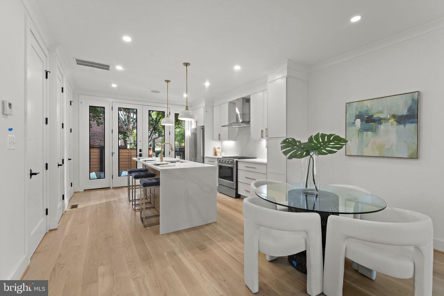 602 U ST NW, WASHINGTON, District Of Columbia 20001, 4 Bedrooms Bedrooms, ,3 BathroomsBathrooms,Residential,For sale,602 U ST NW,DCDC2225192 MLS # DCDC2225192