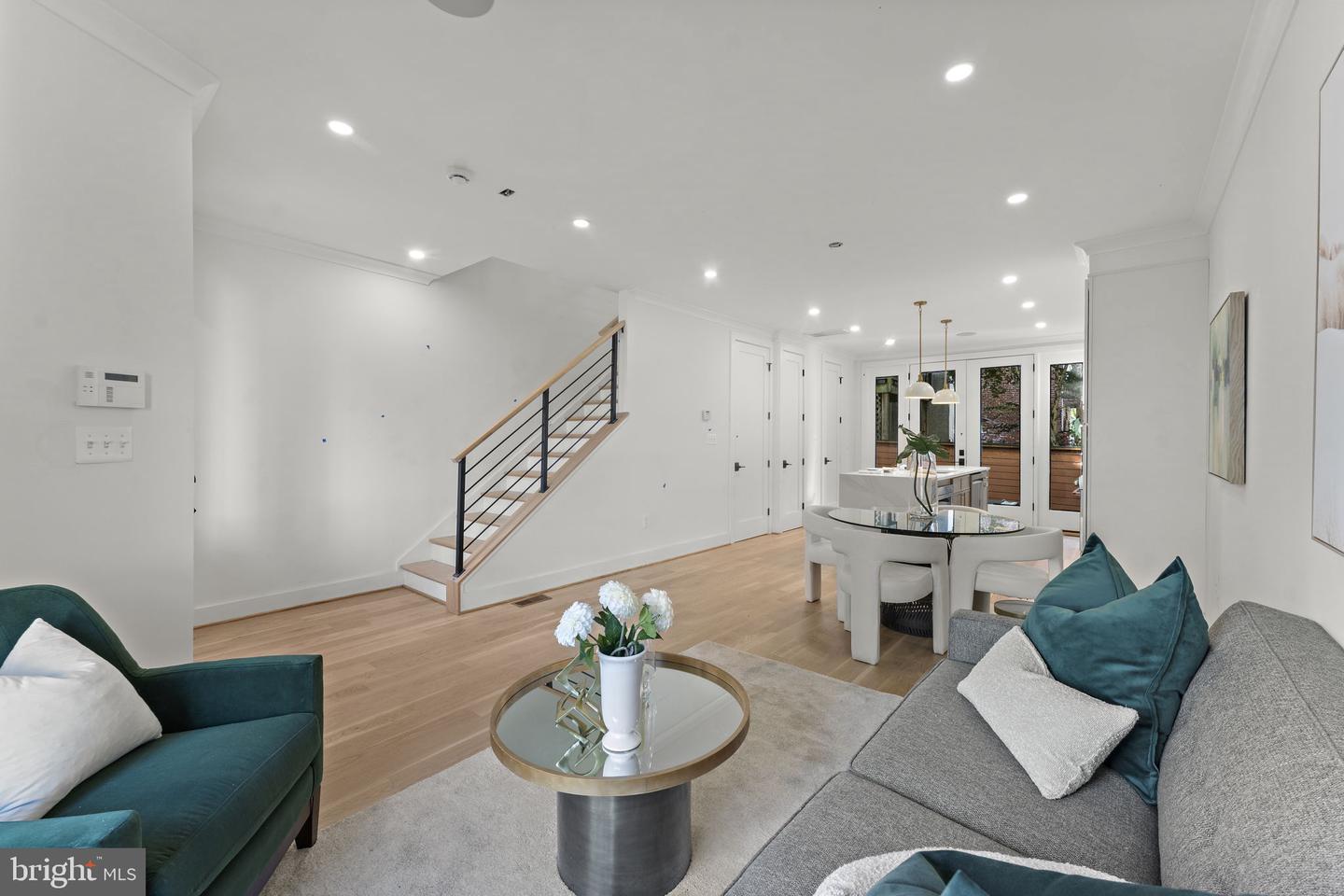 602 U ST NW, WASHINGTON, District Of Columbia 20001, 4 Bedrooms Bedrooms, ,3 BathroomsBathrooms,Residential,For sale,602 U ST NW,DCDC2225192 MLS # DCDC2225192