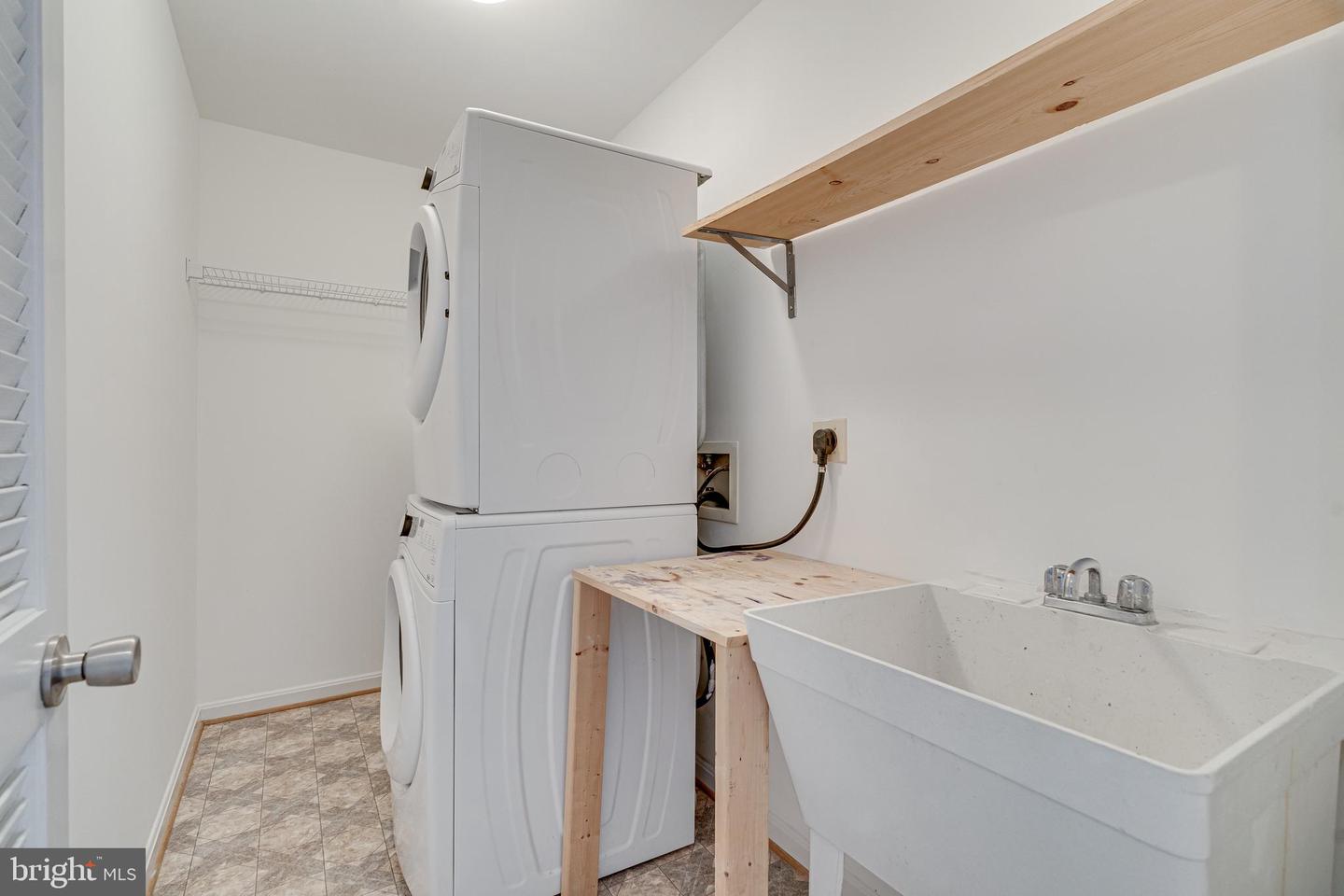 22973 WHITEHALL TER, STERLING, Virginia 20166, 3 Bedrooms Bedrooms, ,3 BathroomsBathrooms,Residential,For sale,22973 WHITEHALL TER,VALO2108098 MLS # VALO2108098