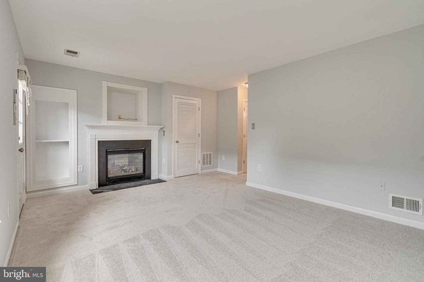 22973 WHITEHALL TER, STERLING, Virginia 20166, 3 Bedrooms Bedrooms, ,3 BathroomsBathrooms,Residential,For sale,22973 WHITEHALL TER,VALO2108098 MLS # VALO2108098