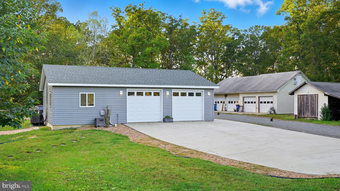 49 DOG PATCH LN, STAFFORD, Virginia 22554, 4 Bedrooms Bedrooms, ,3 BathroomsBathrooms,Residential,For sale,49 DOG PATCH LN,VAST2043222 MLS # VAST2043222
