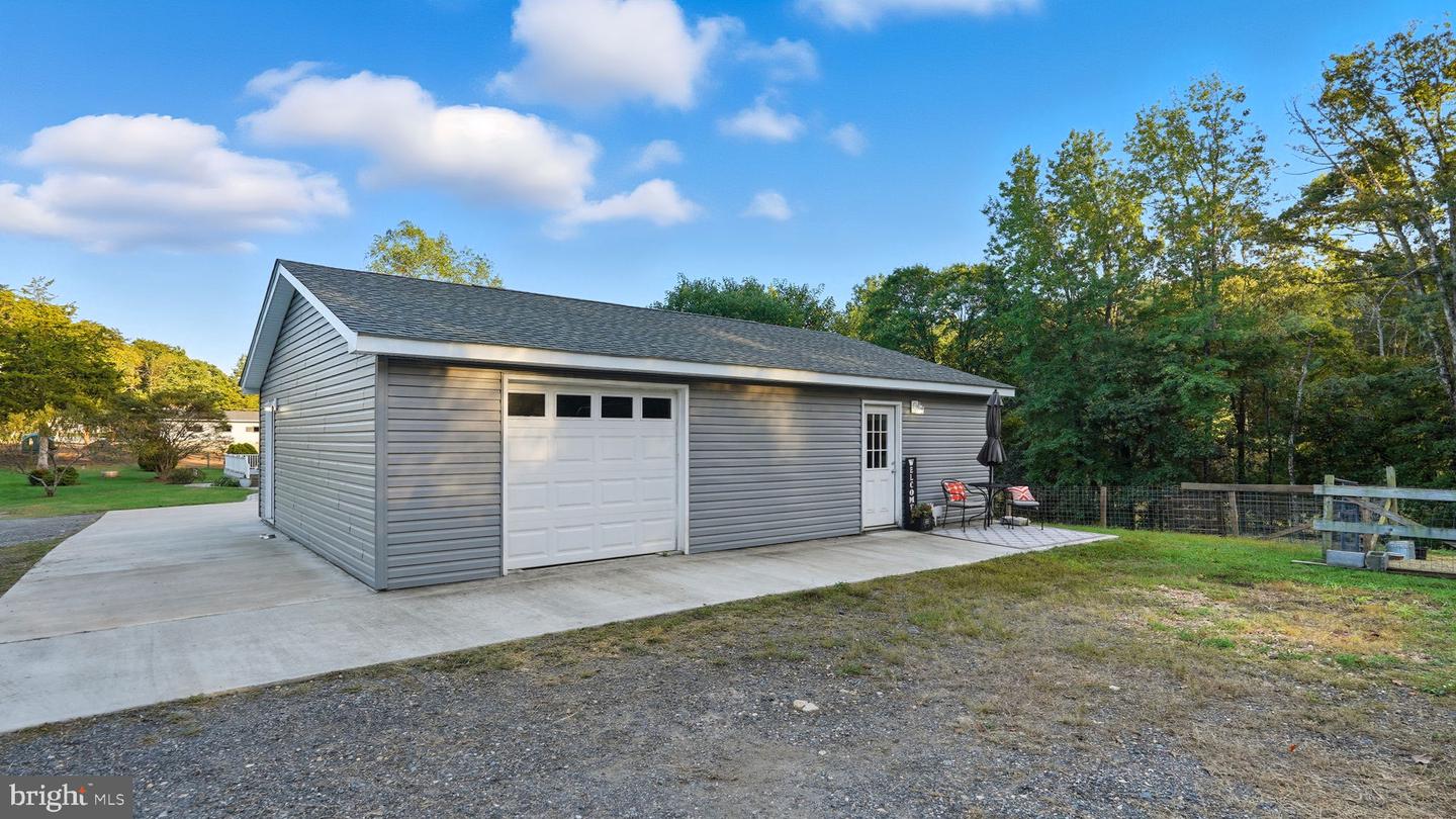 49 DOG PATCH LN, STAFFORD, Virginia 22554, 4 Bedrooms Bedrooms, ,3 BathroomsBathrooms,Residential,For sale,49 DOG PATCH LN,VAST2043222 MLS # VAST2043222