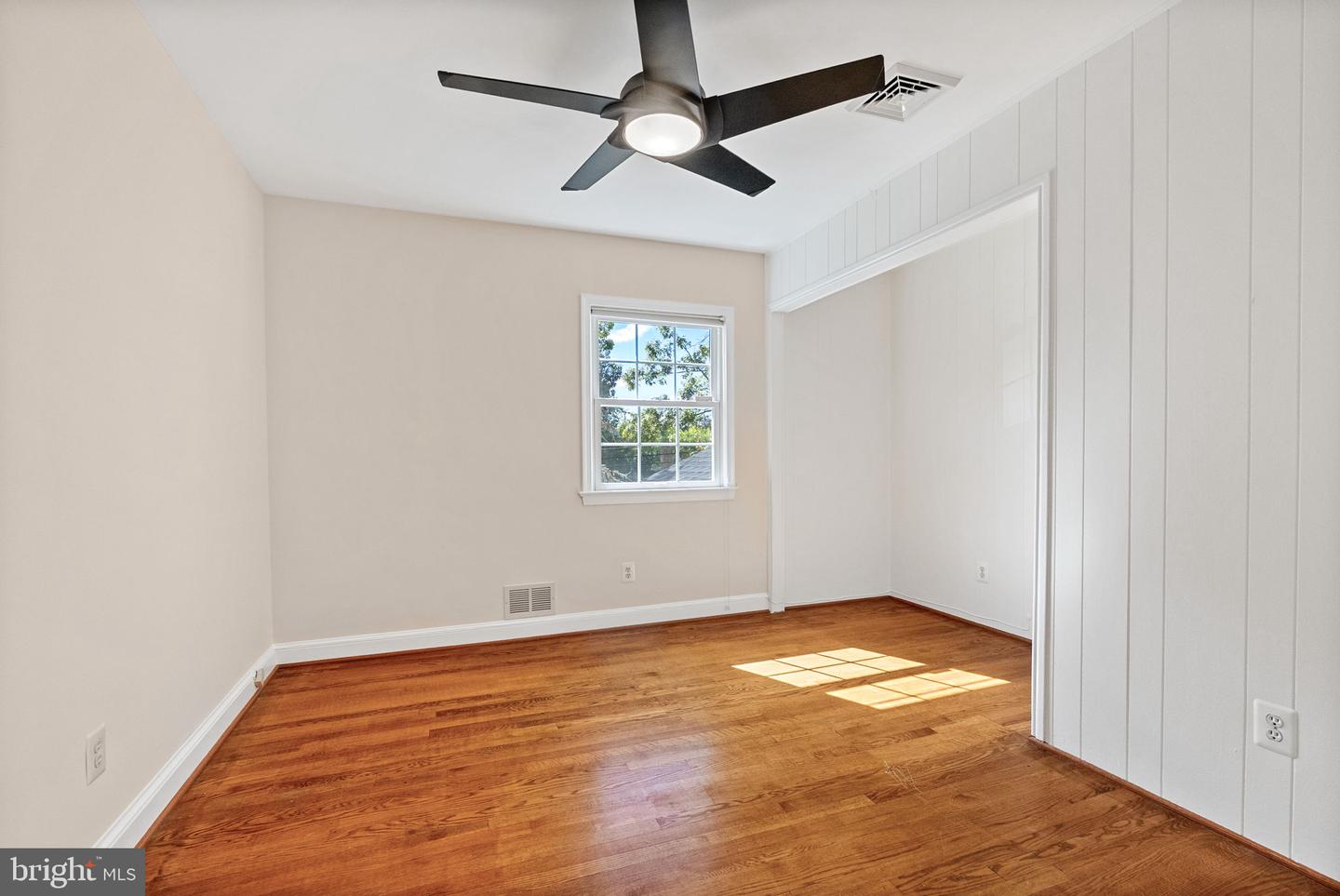 1417 21ST ST S, ARLINGTON, Virginia 22202, 5 Bedrooms Bedrooms, ,4 BathroomsBathrooms,Residential,For sale,1417 21ST ST S,VAAR2064448 MLS # VAAR2064448