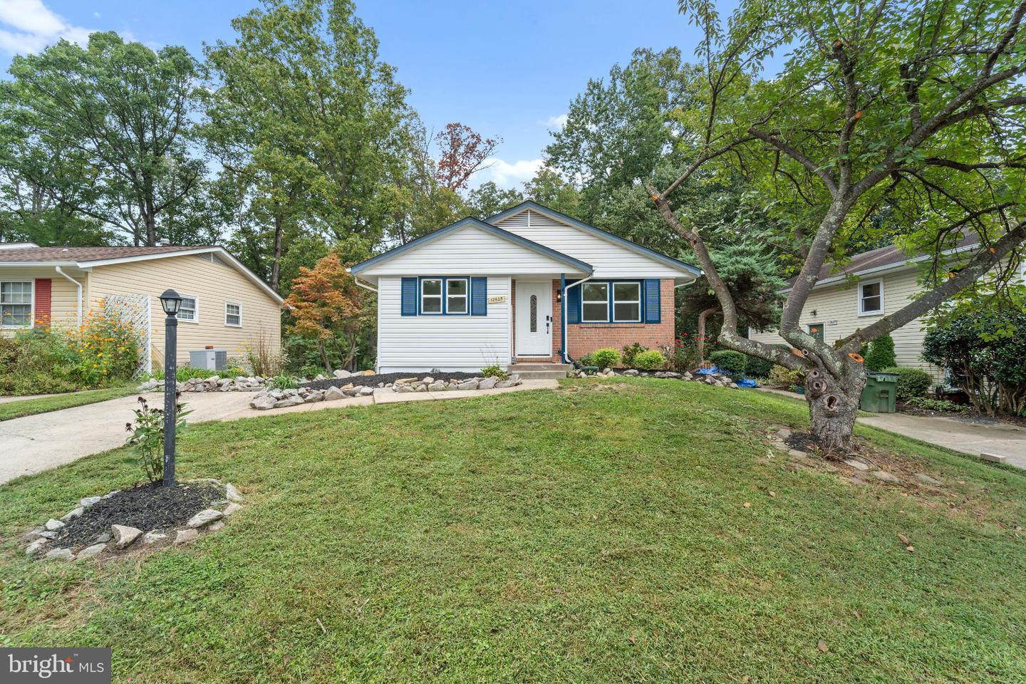 12605 OAKWOOD DR, WOODBRIDGE, Virginia 22192, 4 Bedrooms Bedrooms, 8 Rooms Rooms,3 BathroomsBathrooms,Residential,For sale,12605 OAKWOOD DR,VAPW2105306 MLS # VAPW2105306