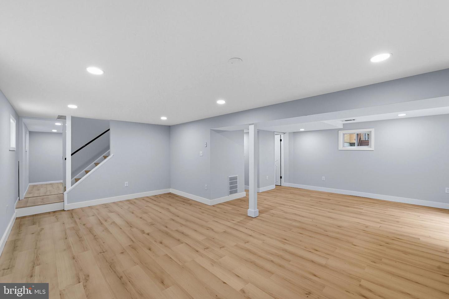 12605 OAKWOOD DR, WOODBRIDGE, Virginia 22192, 4 Bedrooms Bedrooms, 8 Rooms Rooms,3 BathroomsBathrooms,Residential,For sale,12605 OAKWOOD DR,VAPW2105306 MLS # VAPW2105306