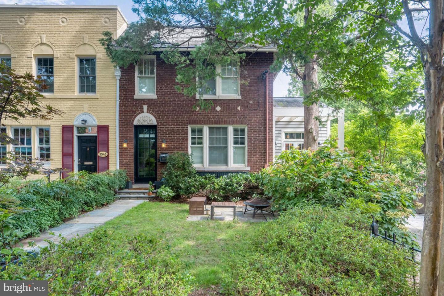 3543 QUEBEC ST NW, WASHINGTON, District Of Columbia 20016, 3 Bedrooms Bedrooms, ,3 BathroomsBathrooms,Residential,For sale,3543 QUEBEC ST NW,DCDC2225338 MLS # DCDC2225338