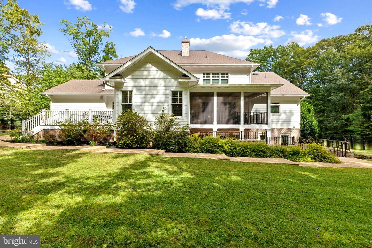 11201 KNOLLS END, SPOTSYLVANIA, Virginia 22551, 5 Bedrooms Bedrooms, ,4 BathroomsBathrooms,Residential,For sale,11201 KNOLLS END,VASP2036654 MLS # VASP2036654
