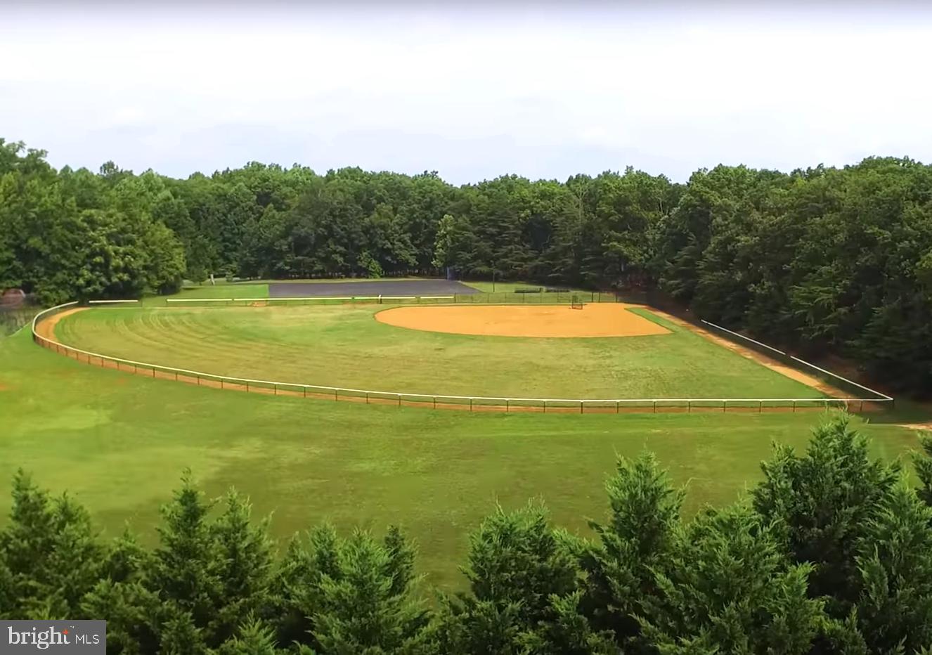 11201 KNOLLS END, SPOTSYLVANIA, Virginia 22551, 5 Bedrooms Bedrooms, ,4 BathroomsBathrooms,Residential,For sale,11201 KNOLLS END,VASP2036654 MLS # VASP2036654
