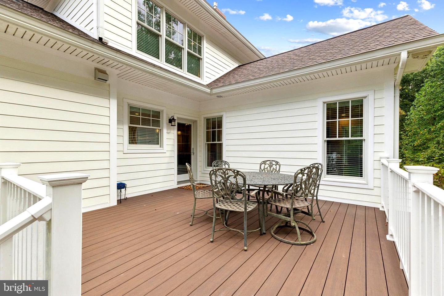 11201 KNOLLS END, SPOTSYLVANIA, Virginia 22551, 5 Bedrooms Bedrooms, ,4 BathroomsBathrooms,Residential,For sale,11201 KNOLLS END,VASP2036654 MLS # VASP2036654