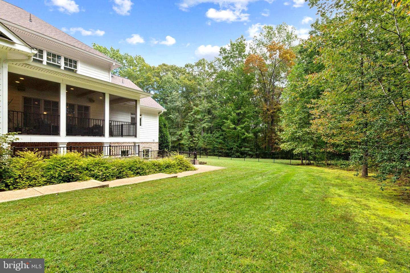11201 KNOLLS END, SPOTSYLVANIA, Virginia 22551, 5 Bedrooms Bedrooms, ,4 BathroomsBathrooms,Residential,For sale,11201 KNOLLS END,VASP2036654 MLS # VASP2036654