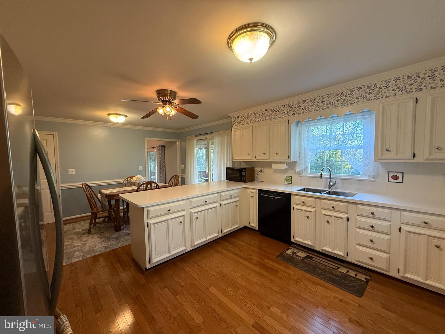 18371 SYDNOR HILL CT, LEESBURG, Virginia 20175, 4 Bedrooms Bedrooms, ,2 BathroomsBathrooms,Residential,For sale,18371 SYDNOR HILL CT,VALO2108180 MLS # VALO2108180