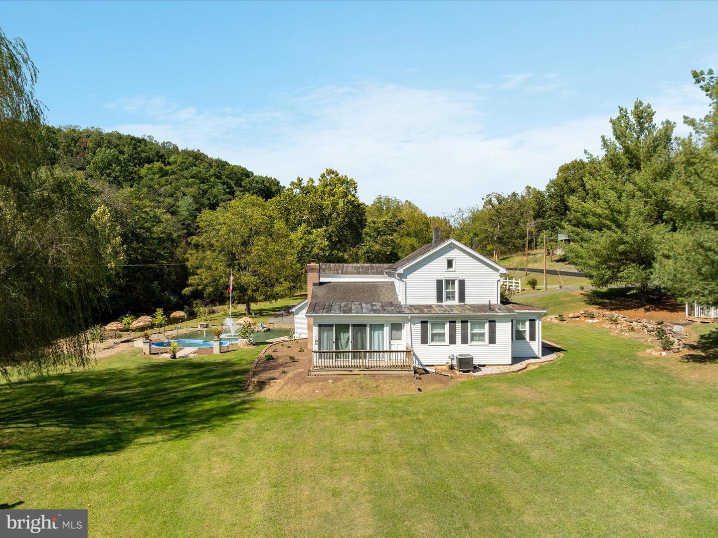 4227 STONEY CREEK RD, EDINBURG, Virginia 22824, 2 Bedrooms Bedrooms, ,2 BathroomsBathrooms,Residential,For sale,4227 STONEY CREEK RD,VASH2012686 MLS # VASH2012686