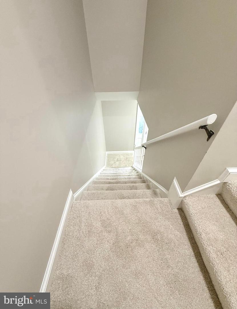 2960 HIBBARD ST, OAKTON, Virginia 22124, 3 Bedrooms Bedrooms, ,2 BathroomsBathrooms,Residential,For sale,2960 HIBBARD ST,VAFX2272606 MLS # VAFX2272606