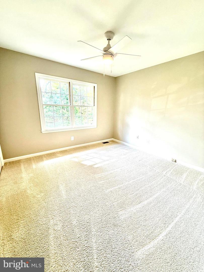 2960 HIBBARD ST, OAKTON, Virginia 22124, 3 Bedrooms Bedrooms, ,2 BathroomsBathrooms,Residential,For sale,2960 HIBBARD ST,VAFX2272606 MLS # VAFX2272606