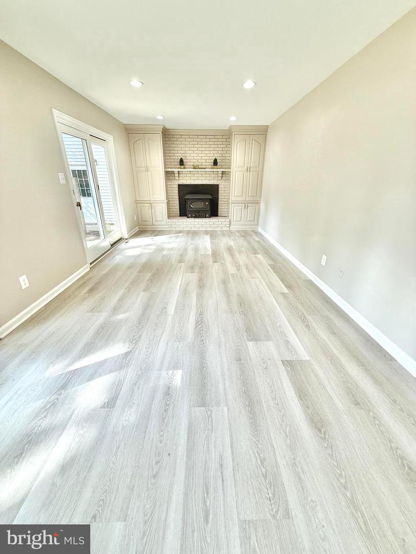 2960 HIBBARD ST, OAKTON, Virginia 22124, 3 Bedrooms Bedrooms, ,2 BathroomsBathrooms,Residential,For sale,2960 HIBBARD ST,VAFX2272606 MLS # VAFX2272606