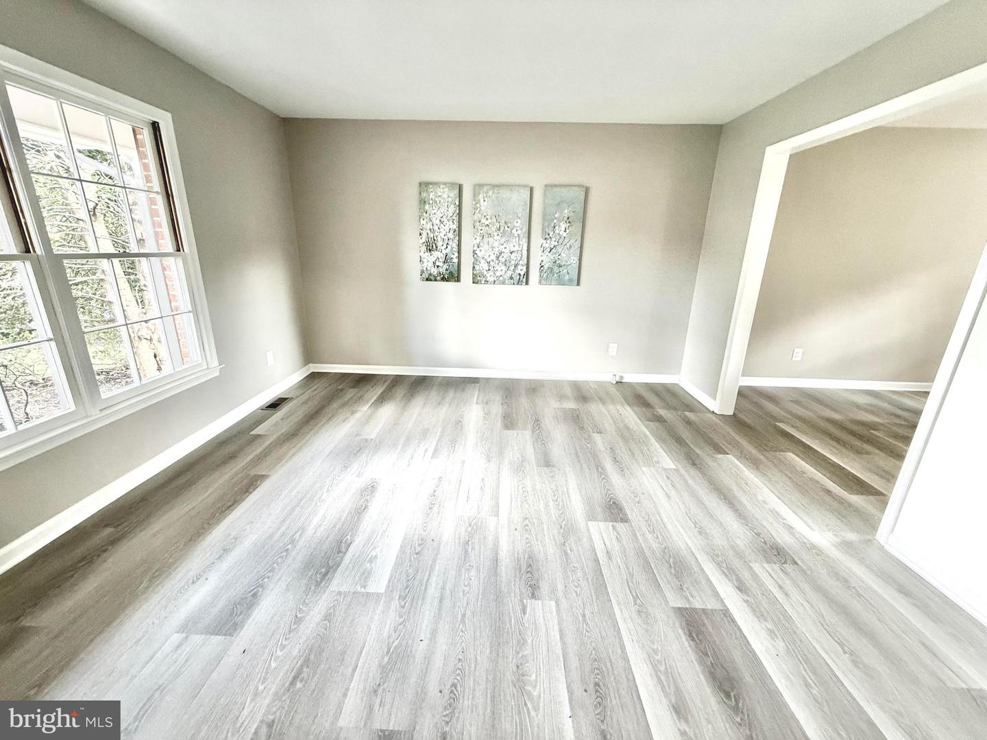 2960 HIBBARD ST, OAKTON, Virginia 22124, 3 Bedrooms Bedrooms, ,2 BathroomsBathrooms,Residential,For sale,2960 HIBBARD ST,VAFX2272606 MLS # VAFX2272606