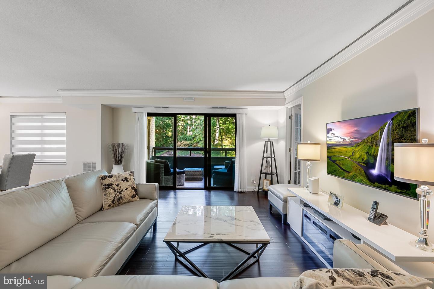 205 YOAKUM PKWY #226, ALEXANDRIA, Virginia 22304, 3 Bedrooms Bedrooms, ,2 BathroomsBathrooms,Residential,For sale,205 YOAKUM PKWY #226,VAAX2050466 MLS # VAAX2050466