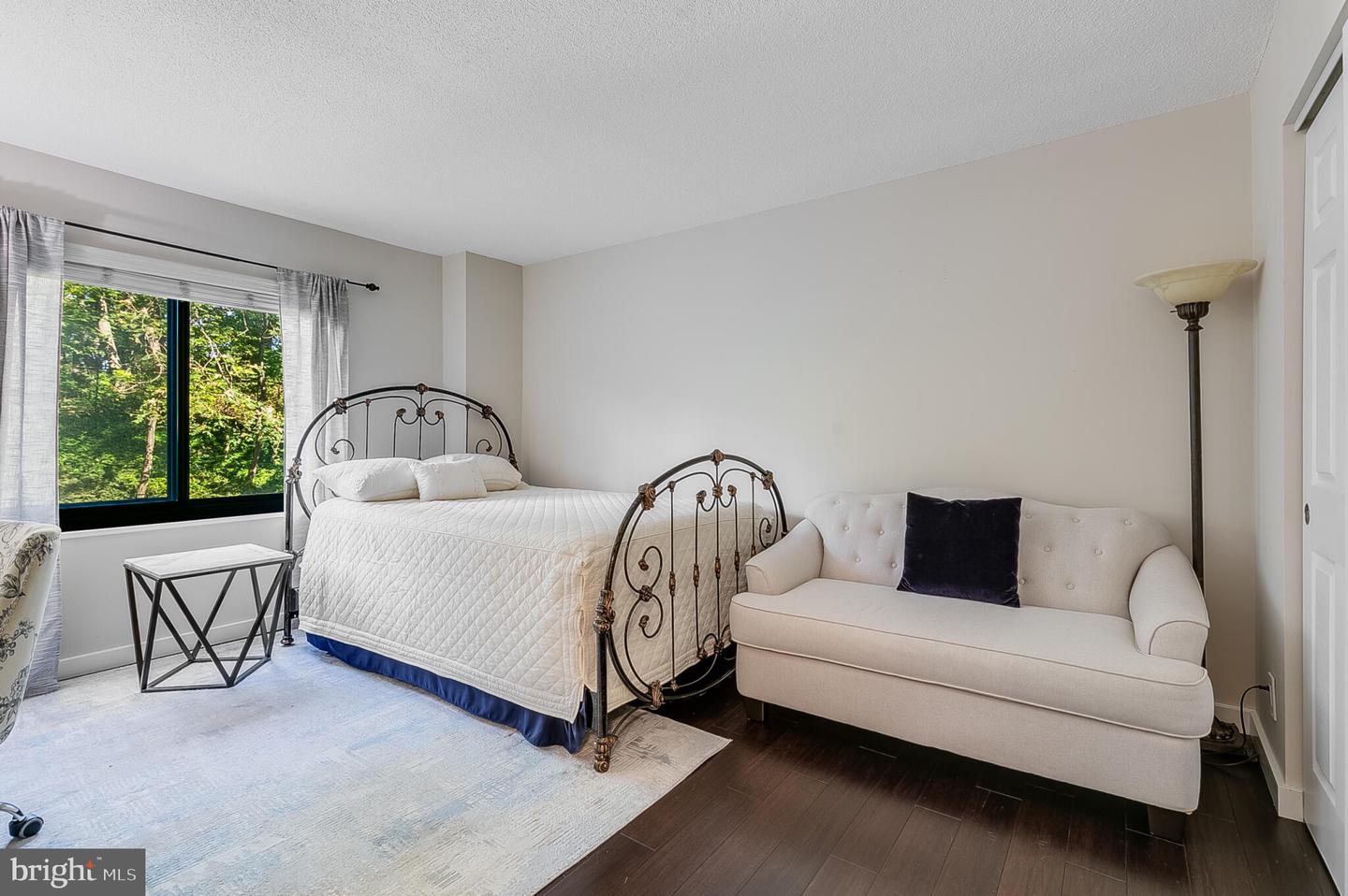 205 YOAKUM PKWY #226, ALEXANDRIA, Virginia 22304, 3 Bedrooms Bedrooms, ,2 BathroomsBathrooms,Residential,For sale,205 YOAKUM PKWY #226,VAAX2050466 MLS # VAAX2050466