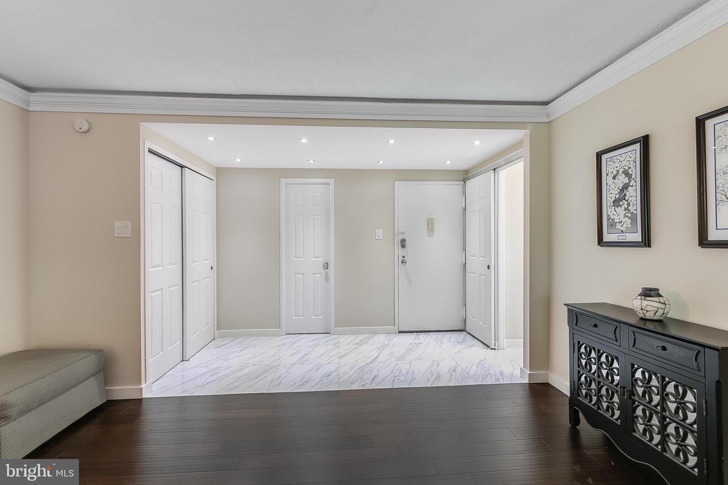 205 YOAKUM PKWY #226, ALEXANDRIA, Virginia 22304, 3 Bedrooms Bedrooms, ,2 BathroomsBathrooms,Residential,For sale,205 YOAKUM PKWY #226,VAAX2050466 MLS # VAAX2050466