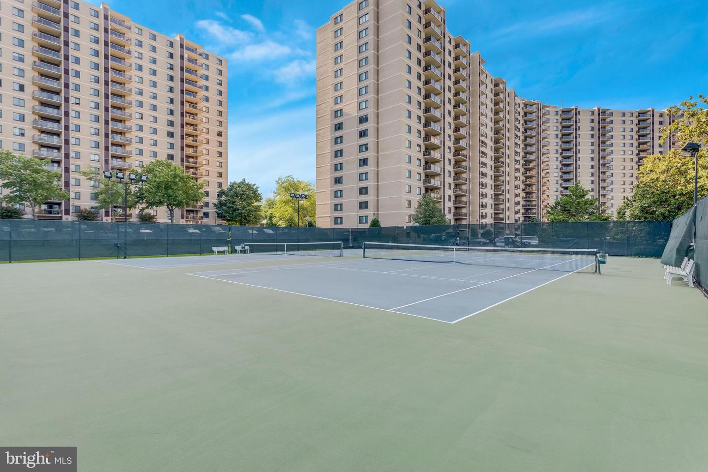 205 YOAKUM PKWY #226, ALEXANDRIA, Virginia 22304, 3 Bedrooms Bedrooms, ,2 BathroomsBathrooms,Residential,For sale,205 YOAKUM PKWY #226,VAAX2050466 MLS # VAAX2050466