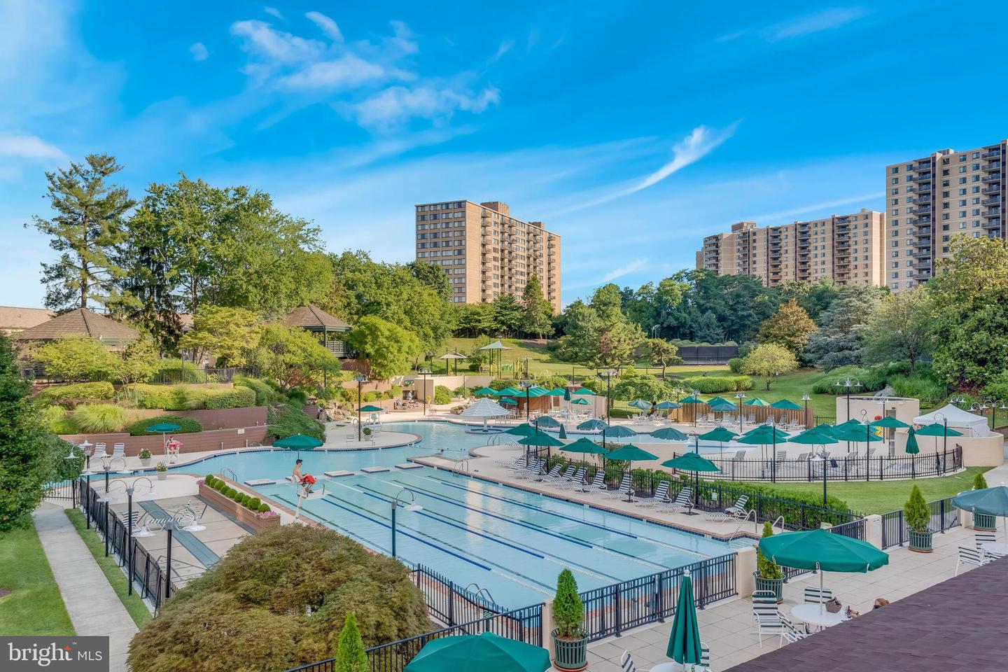 205 YOAKUM PKWY #226, ALEXANDRIA, Virginia 22304, 3 Bedrooms Bedrooms, ,2 BathroomsBathrooms,Residential,For sale,205 YOAKUM PKWY #226,VAAX2050466 MLS # VAAX2050466