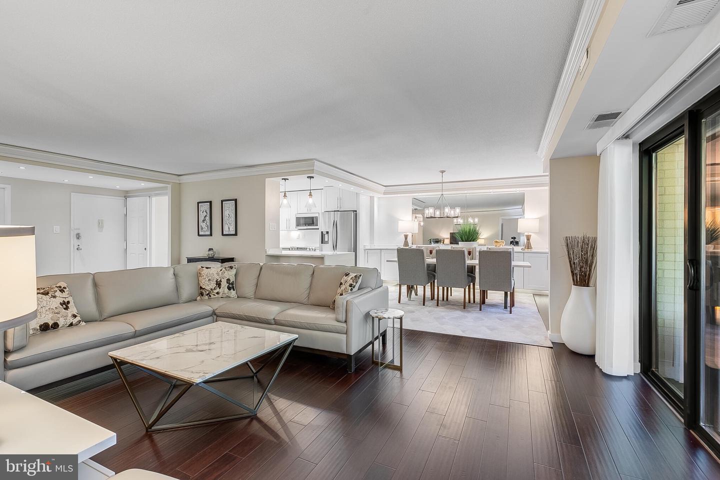 205 YOAKUM PKWY #226, ALEXANDRIA, Virginia 22304, 3 Bedrooms Bedrooms, ,2 BathroomsBathrooms,Residential,For sale,205 YOAKUM PKWY #226,VAAX2050466 MLS # VAAX2050466