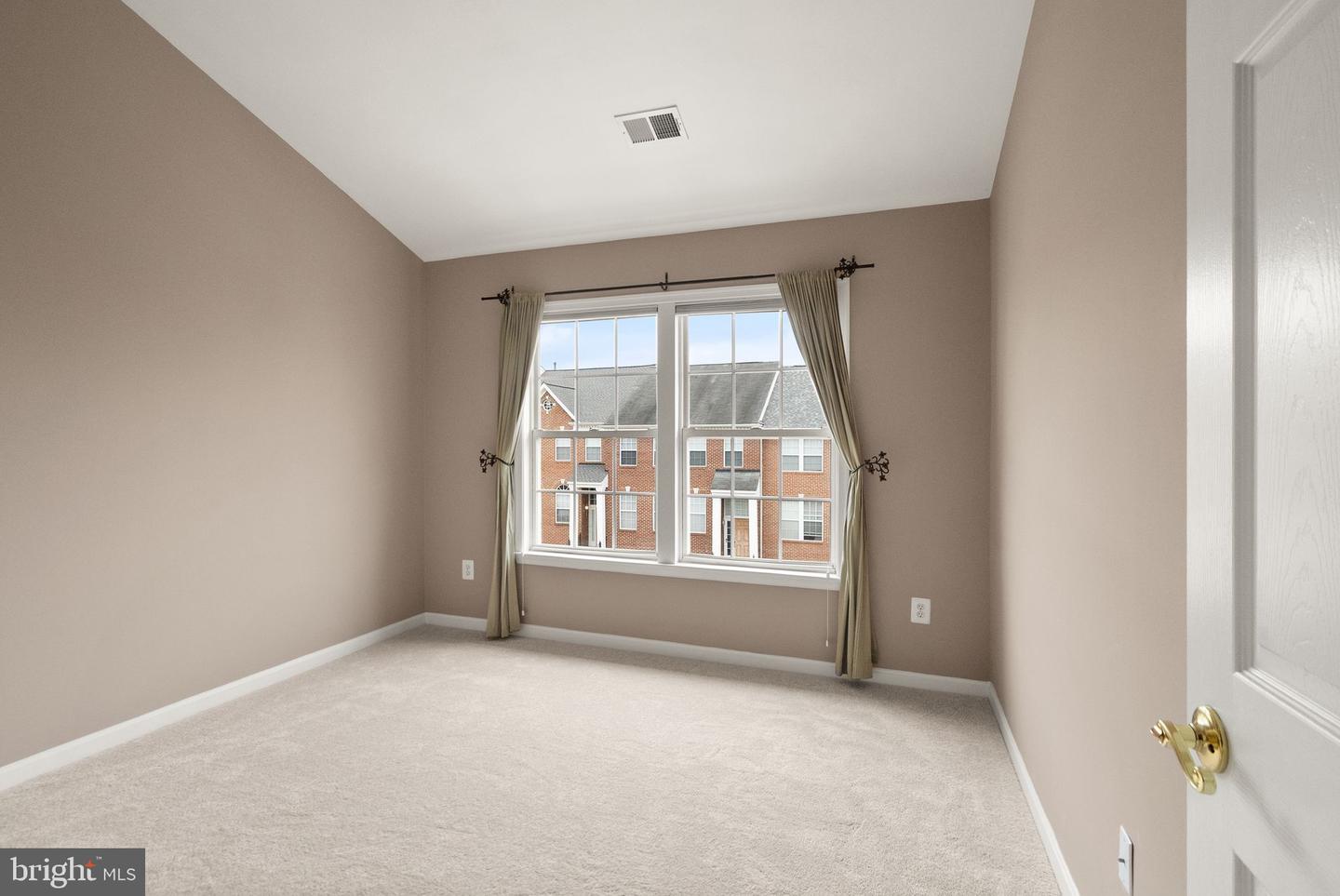 20961 COHASSET TER, ASHBURN, Virginia 20147, 3 Bedrooms Bedrooms, ,3 BathroomsBathrooms,Residential,For sale,20961 COHASSET TER,VALO2107918 MLS # VALO2107918