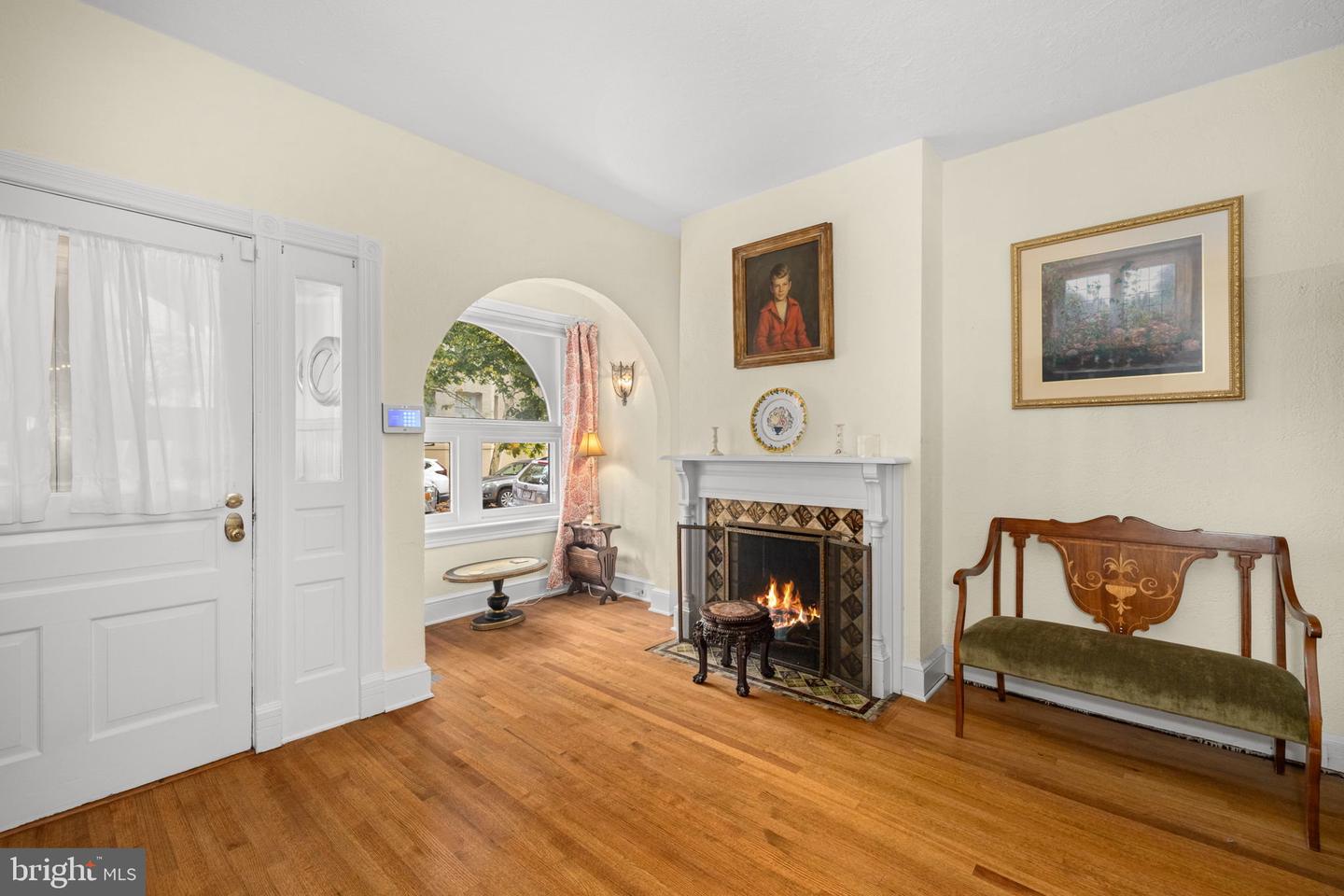 1508 30TH ST NW, WASHINGTON, District Of Columbia 20007, 4 Bedrooms Bedrooms, ,4 BathroomsBathrooms,Residential,For sale,1508 30TH ST NW,DCDC2225330 MLS # DCDC2225330