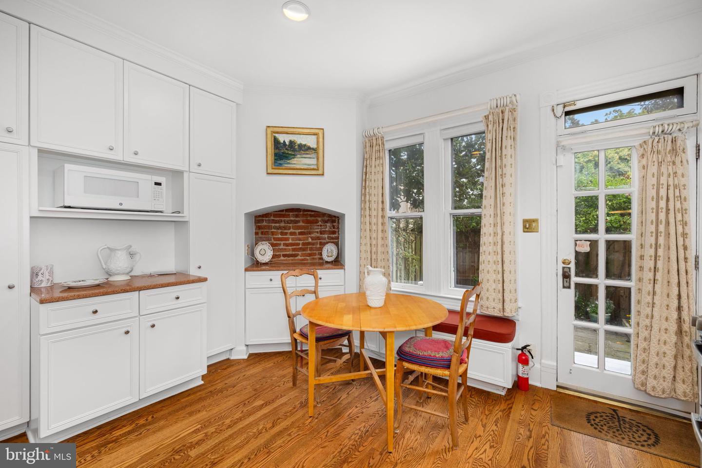 1508 30TH ST NW, WASHINGTON, District Of Columbia 20007, 4 Bedrooms Bedrooms, ,4 BathroomsBathrooms,Residential,For sale,1508 30TH ST NW,DCDC2225330 MLS # DCDC2225330