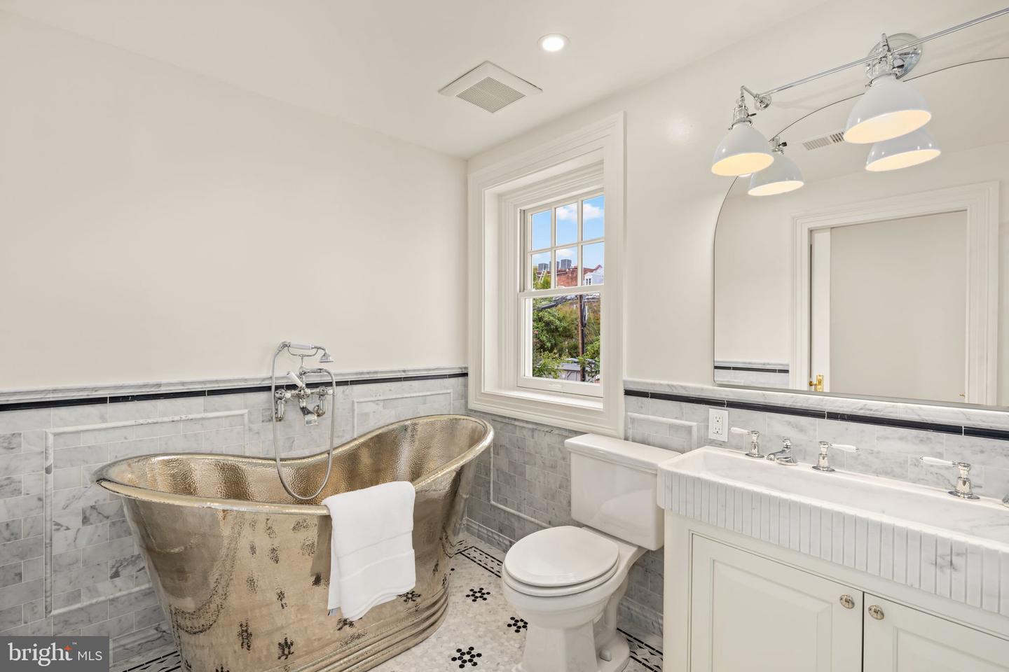 1234 33RD ST NW, WASHINGTON, District Of Columbia 20007, 4 Bedrooms Bedrooms, 9 Rooms Rooms,4 BathroomsBathrooms,Residential,For sale,1234 33RD ST NW,DCDC2225406 MLS # DCDC2225406