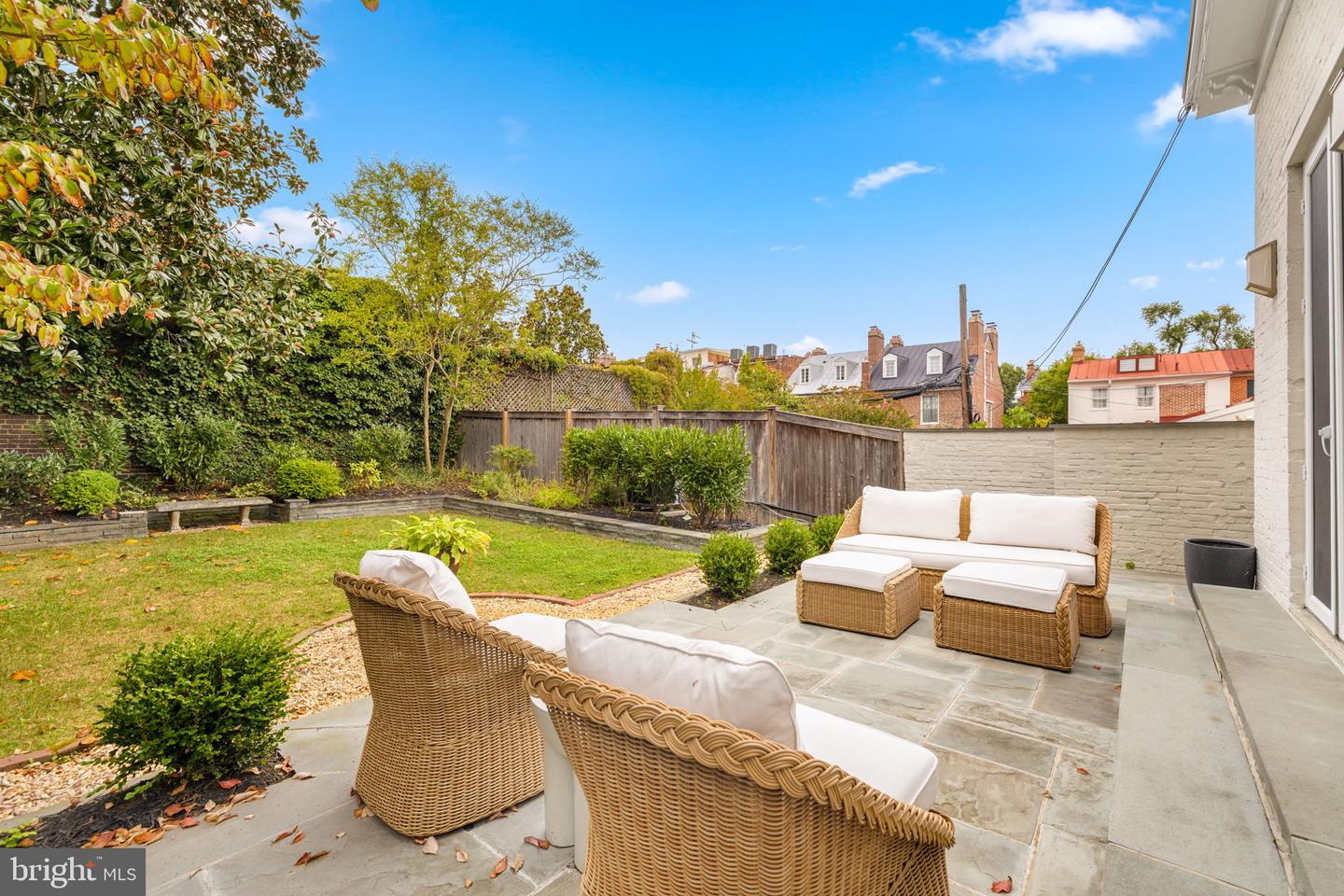 1234 33RD ST NW, WASHINGTON, District Of Columbia 20007, 4 Bedrooms Bedrooms, 9 Rooms Rooms,4 BathroomsBathrooms,Residential,For sale,1234 33RD ST NW,DCDC2225406 MLS # DCDC2225406