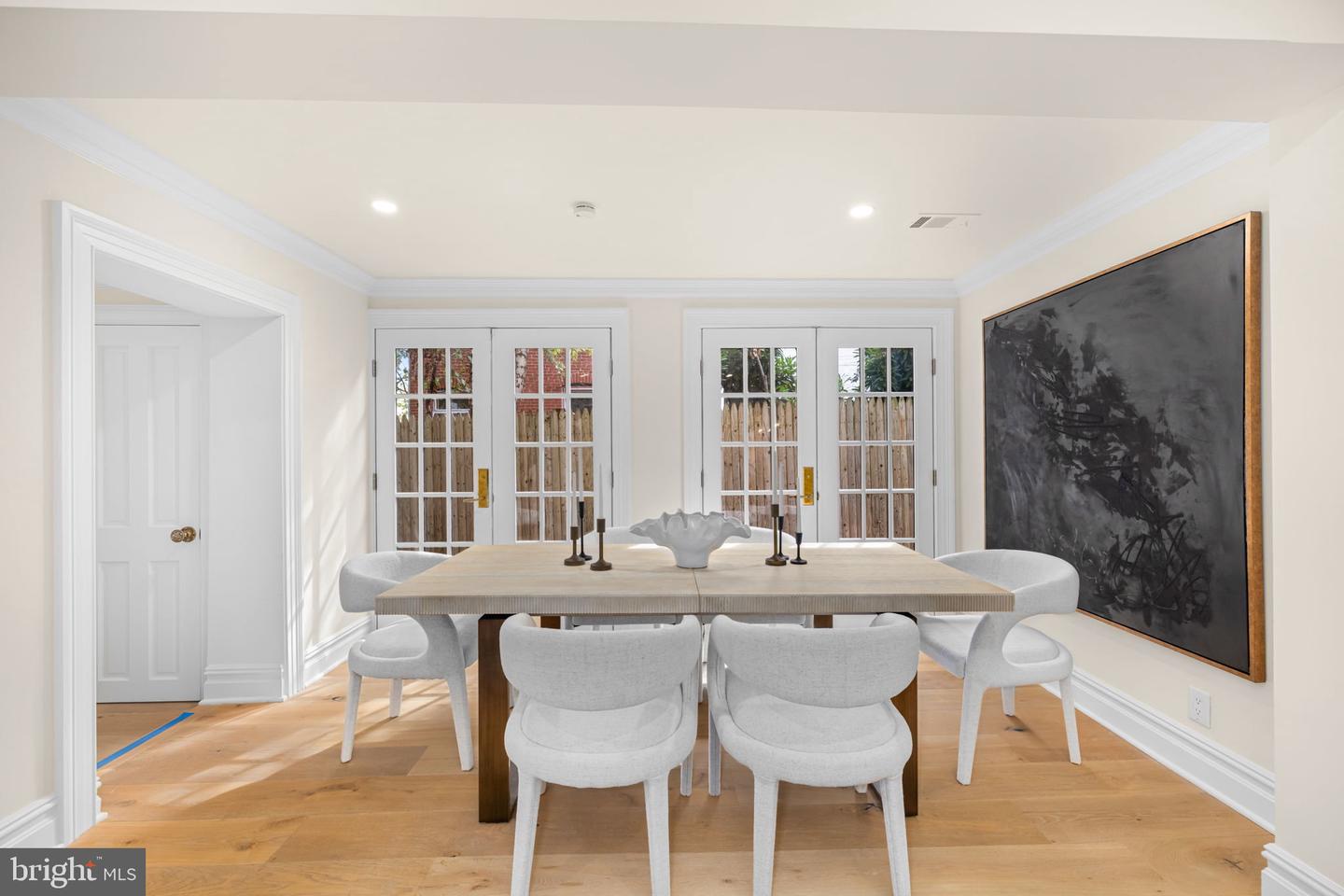 1234 33RD ST NW, WASHINGTON, District Of Columbia 20007, 4 Bedrooms Bedrooms, 9 Rooms Rooms,4 BathroomsBathrooms,Residential,For sale,1234 33RD ST NW,DCDC2225406 MLS # DCDC2225406