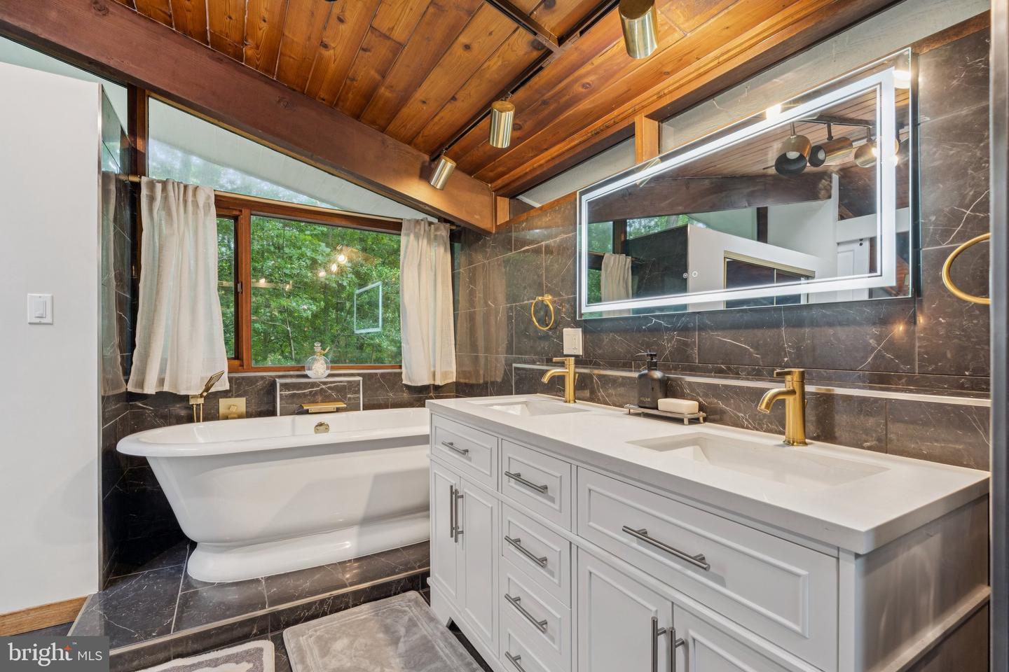 11428 PURPLE BEECH DR, RESTON, Virginia 20191, 5 Bedrooms Bedrooms, ,4 BathroomsBathrooms,Residential,For sale,11428 PURPLE BEECH DR,VAFX2270232 MLS # VAFX2270232