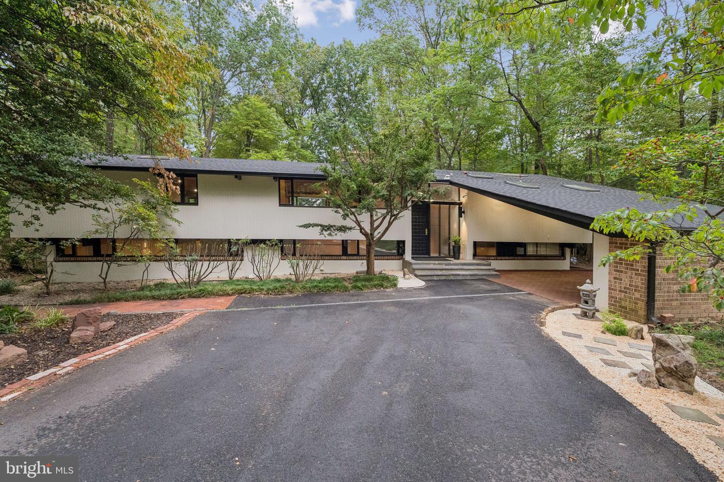 11428 PURPLE BEECH DR, RESTON, Virginia 20191, 5 Bedrooms Bedrooms, ,4 BathroomsBathrooms,Residential,For sale,11428 PURPLE BEECH DR,VAFX2270232 MLS # VAFX2270232