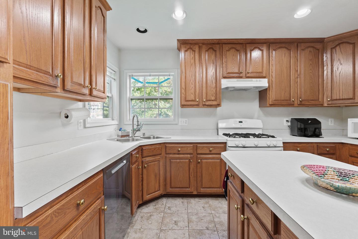 9404 BUCKHALL FARM CT, MANASSAS, Virginia 20111, 4 Bedrooms Bedrooms, ,2 BathroomsBathrooms,Residential,For sale,9404 BUCKHALL FARM CT,VAPW2105300 MLS # VAPW2105300