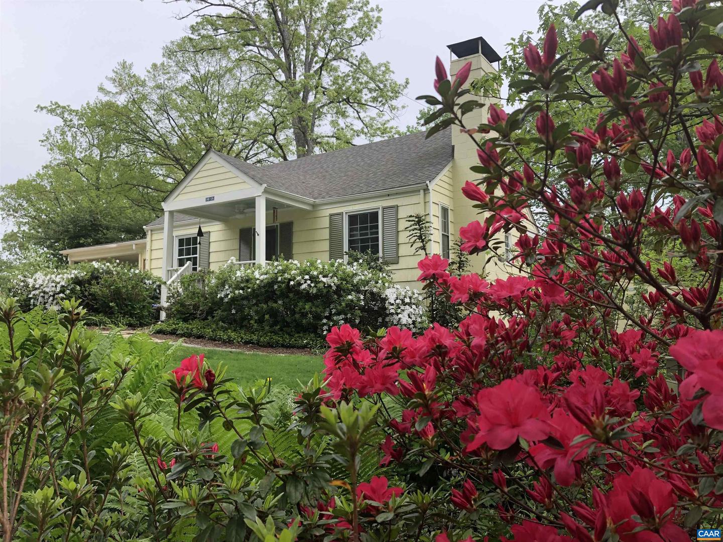 1618 GREENLEAF LN, CHARLOTTESVILLE, Virginia 22903, 3 Bedrooms Bedrooms, ,1 BathroomBathrooms,Residential,For sale,1618 GREENLEAF LN,669633 MLS # 669633