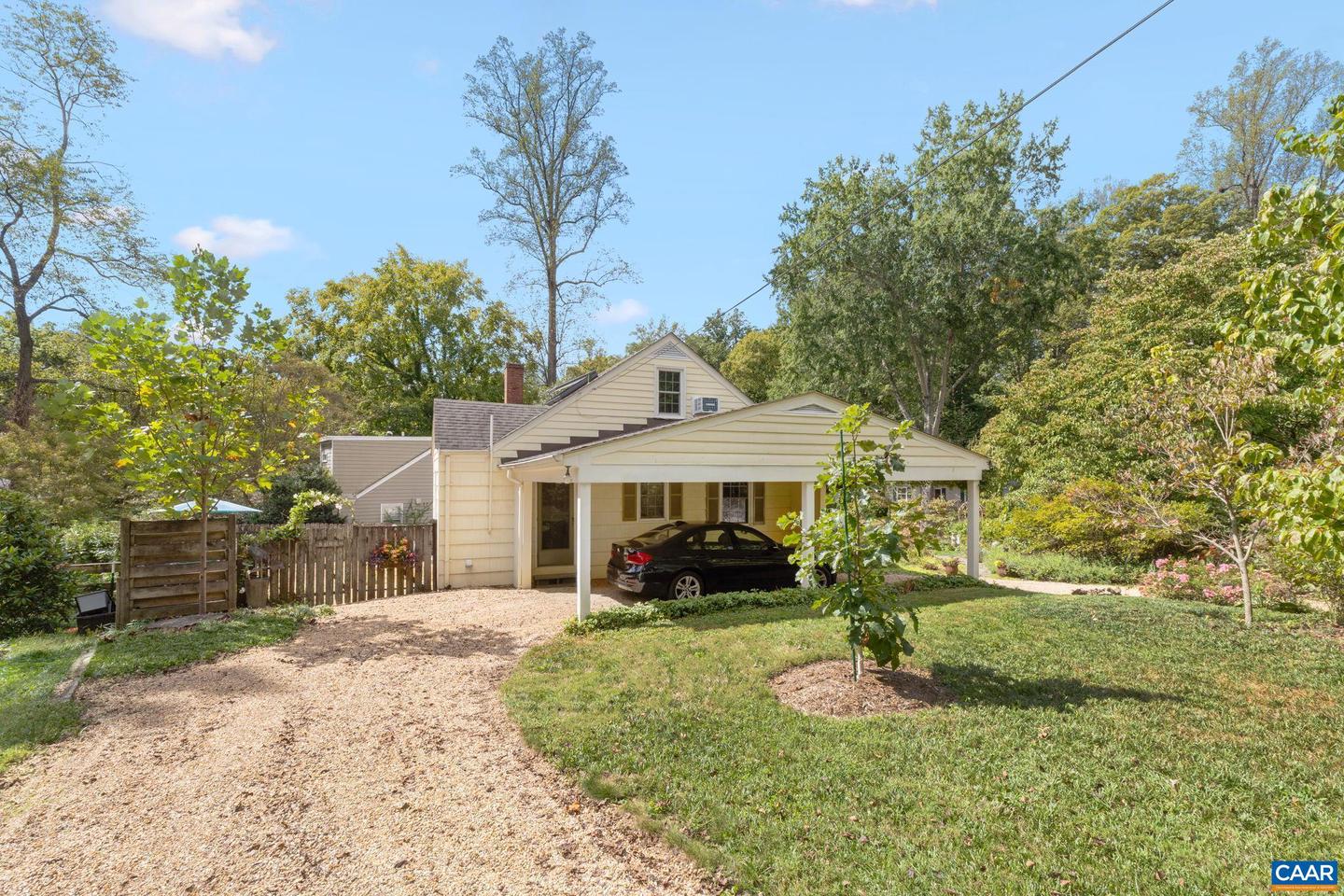 1618 GREENLEAF LN, CHARLOTTESVILLE, Virginia 22903, 3 Bedrooms Bedrooms, ,1 BathroomBathrooms,Residential,For sale,1618 GREENLEAF LN,669633 MLS # 669633