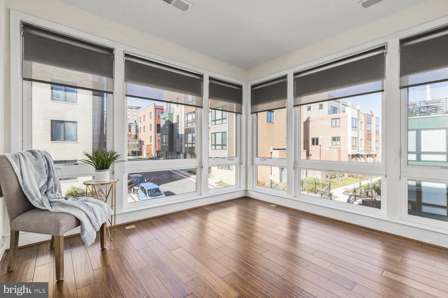 120 CAMBRIA WALK, ALEXANDRIA, Virginia 22304, 4 Bedrooms Bedrooms, ,4 BathroomsBathrooms,Residential,For sale,120 CAMBRIA WALK,VAAX2050504 MLS # VAAX2050504