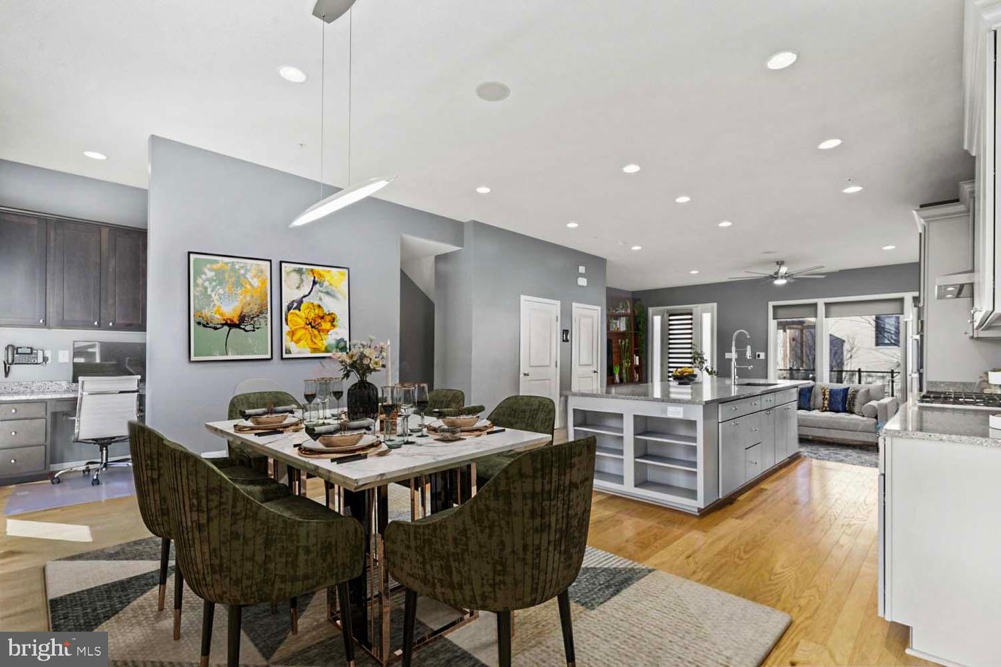 120 CAMBRIA WALK, ALEXANDRIA, Virginia 22304, 4 Bedrooms Bedrooms, ,4 BathroomsBathrooms,Residential,For sale,120 CAMBRIA WALK,VAAX2050504 MLS # VAAX2050504