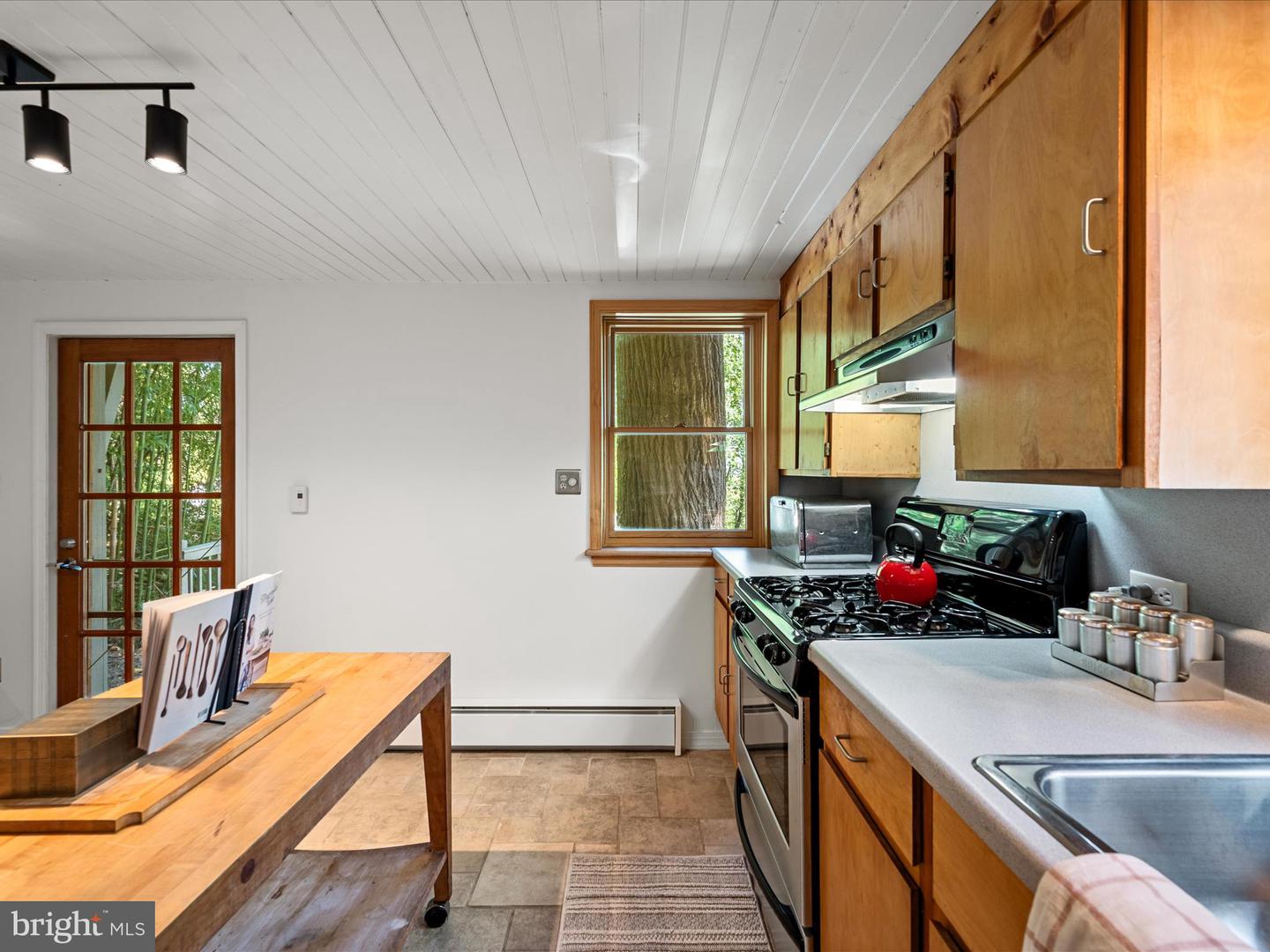 378 SPLIT RAIL RD, FRONT ROYAL, Virginia 22630, 3 Bedrooms Bedrooms, ,2 BathroomsBathrooms,Residential,For sale,378 SPLIT RAIL RD,VAWR2012450 MLS # VAWR2012450