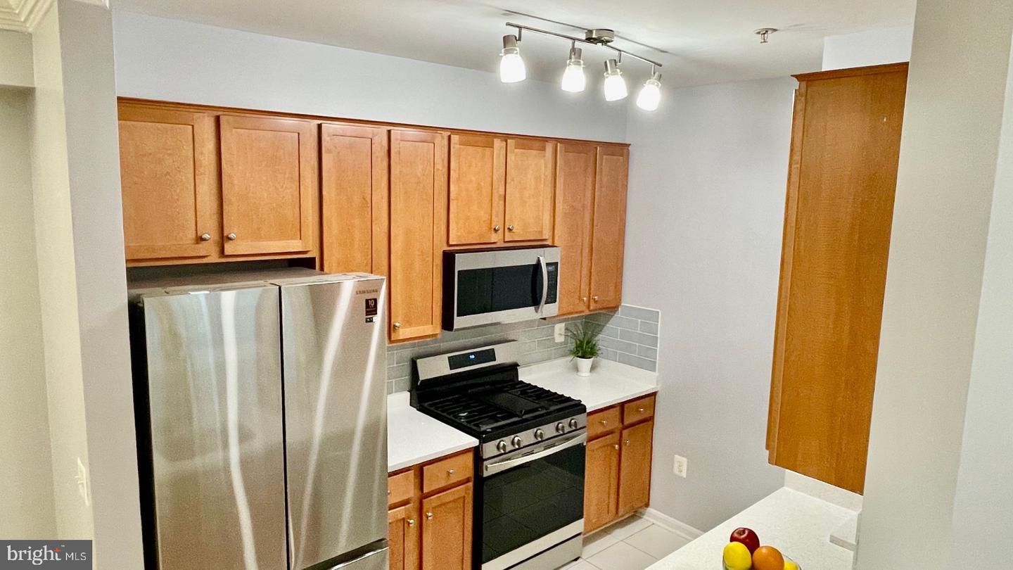 4870 EISENHOWER AVE #203, ALEXANDRIA, Virginia 22304, 1 Bedroom Bedrooms, ,1 BathroomBathrooms,Residential,For sale,4870 EISENHOWER AVE #203,VAAX2050394 MLS # VAAX2050394